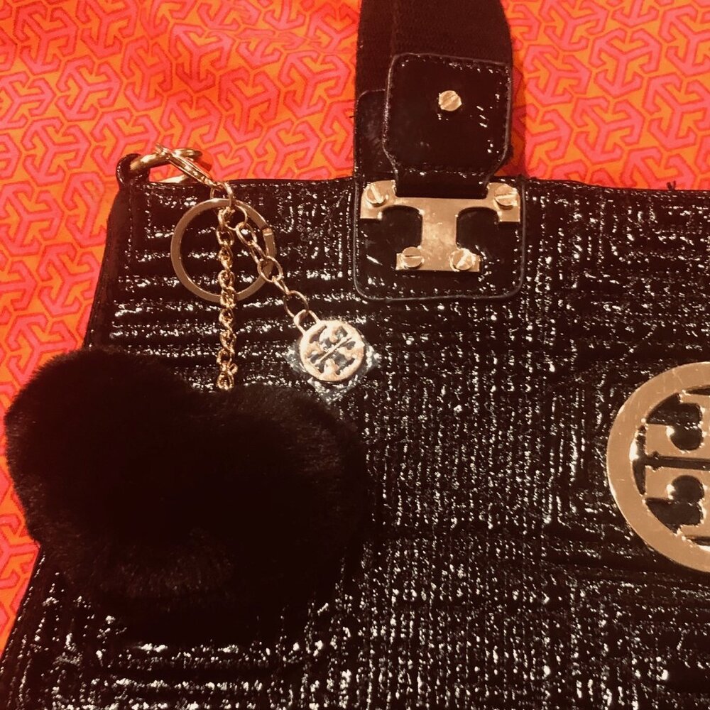 TORY BURCH Double T Classic Logo Metal Gold Keychain w Black Faux Fur Pompom